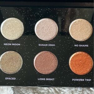 Urban Decay eyeshadow palette